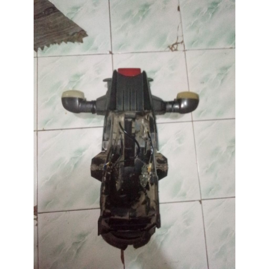 spakbor belakang byson karbu ori