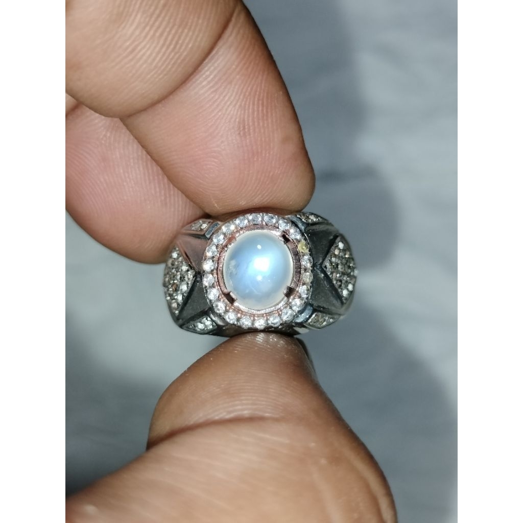 Natural moonstone srilanka