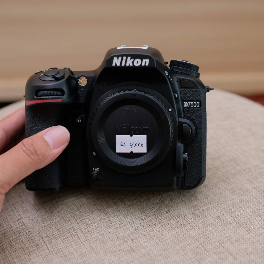 99% NEW NIKON D7500 GOOD CONDITION SEPERTI BARU BODY ONLY 100% ORI