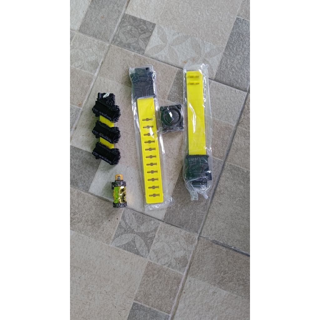 DX Build Driver Strap Back Holder & Full Bottle Holder Kamen Rider Build not csm shf