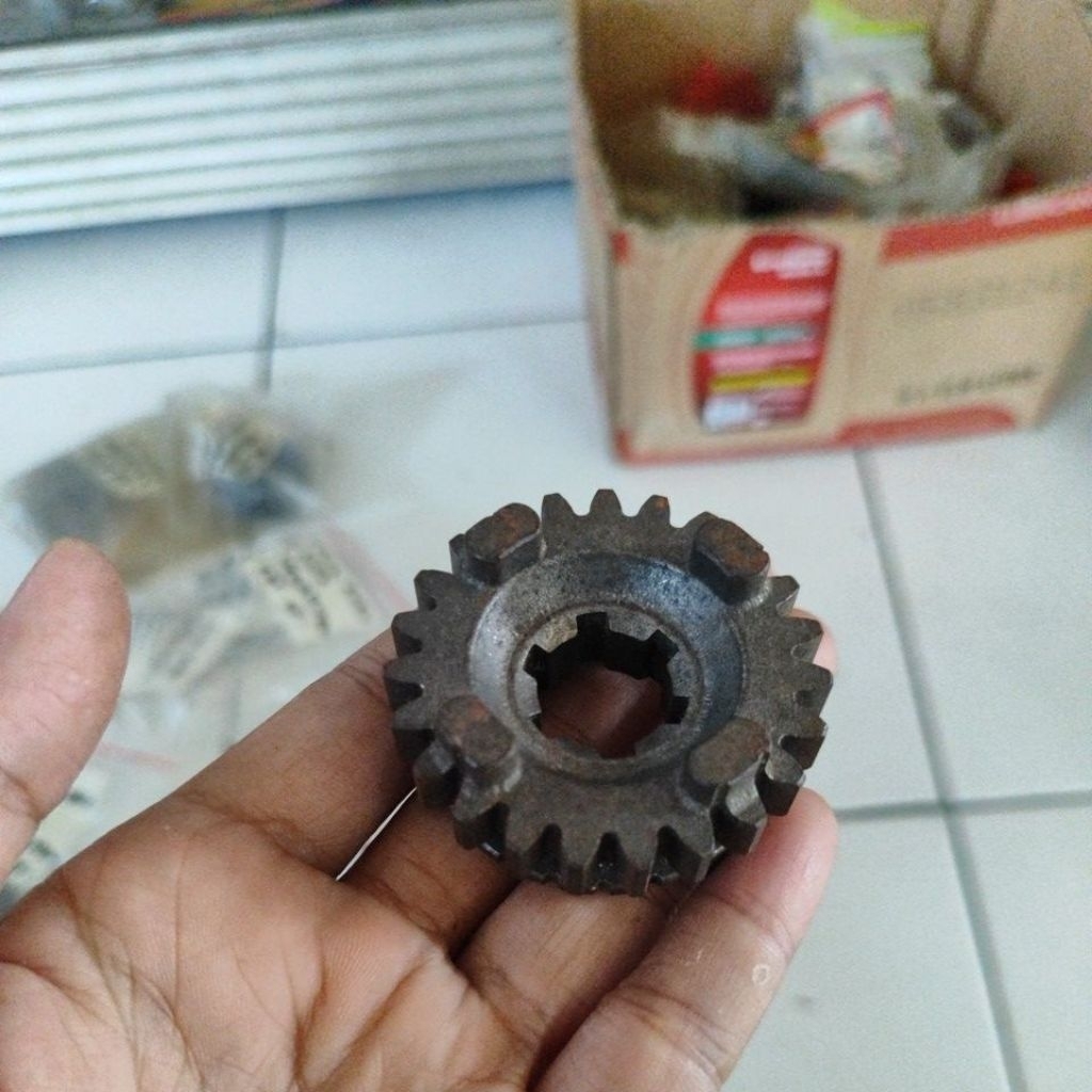 gigi 4 rasio 23T yamaha jupiter z vega r new baru stok lama