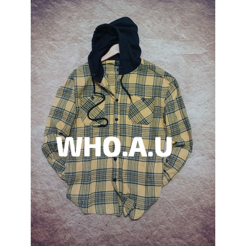shirt WHO.A.U bahan flanell tebal recomend