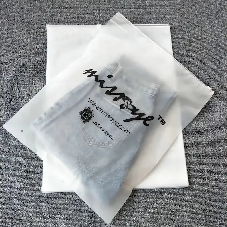 plastik ziplock, ziplock pouch, zipper lock plastik, zipper bag, pouch custom, kemasan baju/jaket/ka