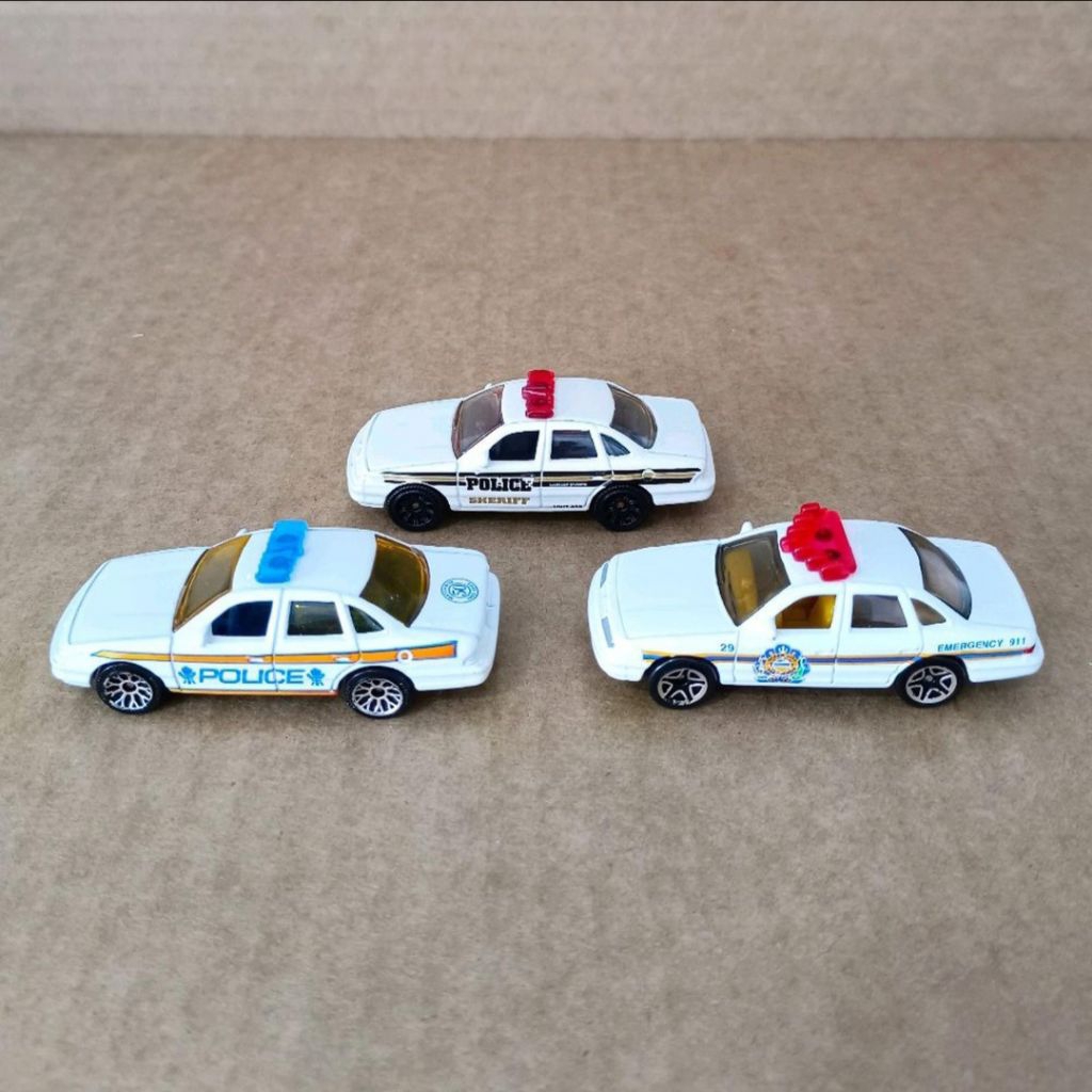 Matchbox Police Diecast Lose Ford Crown Victoria 1996 (Set 3pcs)
