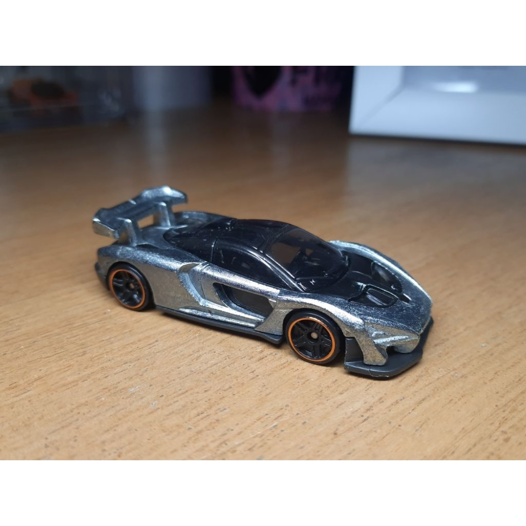 Hot Wheels Mclaren Senna Zamac Loose