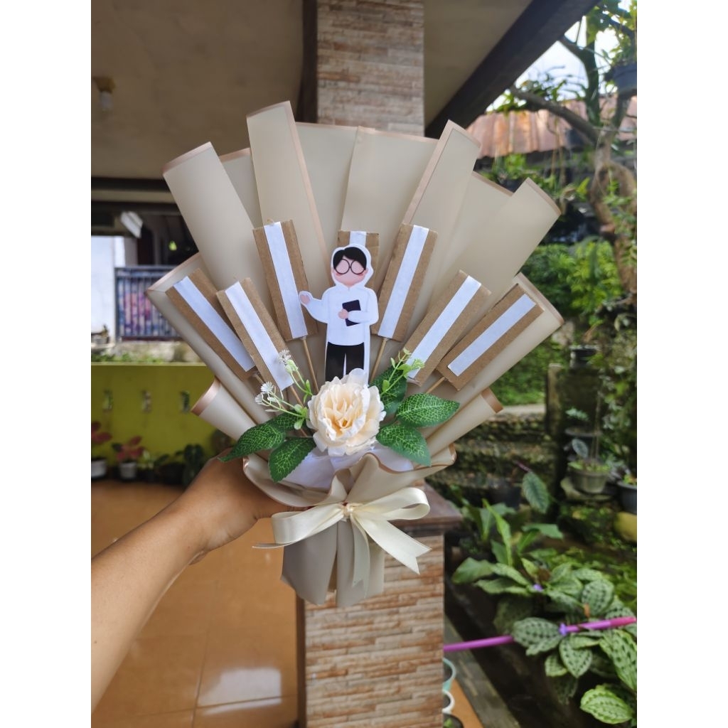 BUKET HARI GURU DENGAN WADAH SNACK/ KOPI/ FOTO/ TOPPER GURU LAKI-LAKI PRAKTIS TINGGAL ISI SENDIRI