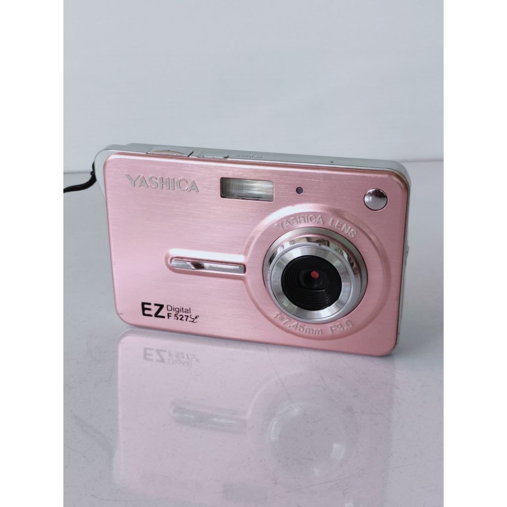 Kamera digital pocket Yashica EZ F527 digital camera yashica lens 45mm classic koleksi kamera poket 