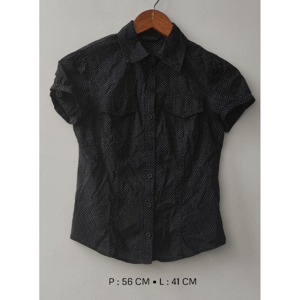 blus kemeja lengan pendek wanita pepper plus preloved female woman shirt blouse kantoran formal warn
