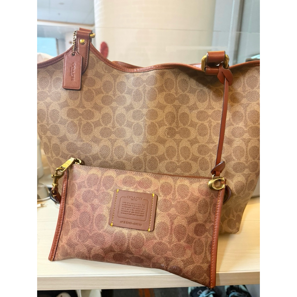 preloved Coach Day Tote In Signature Canvas Tan Rust