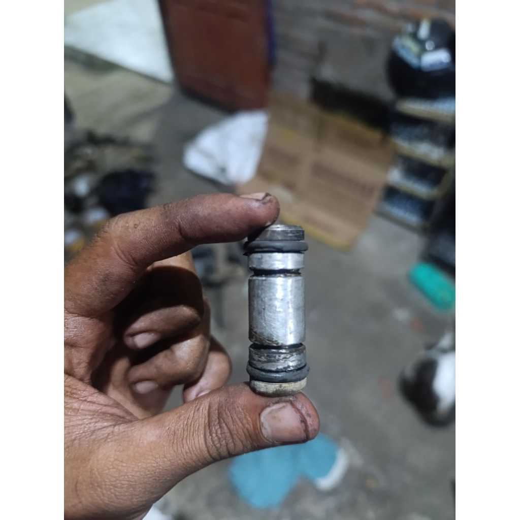 Pipa Sambungan Pompa Air Radiator Vario 110 Karbu / Techno 110 Original bekas