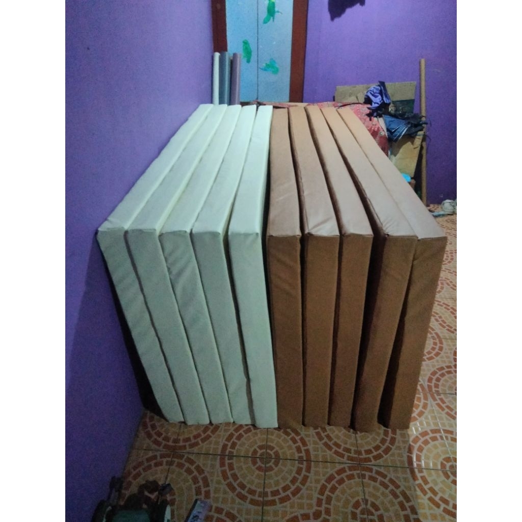 Ukuran 200x100x10 cm
