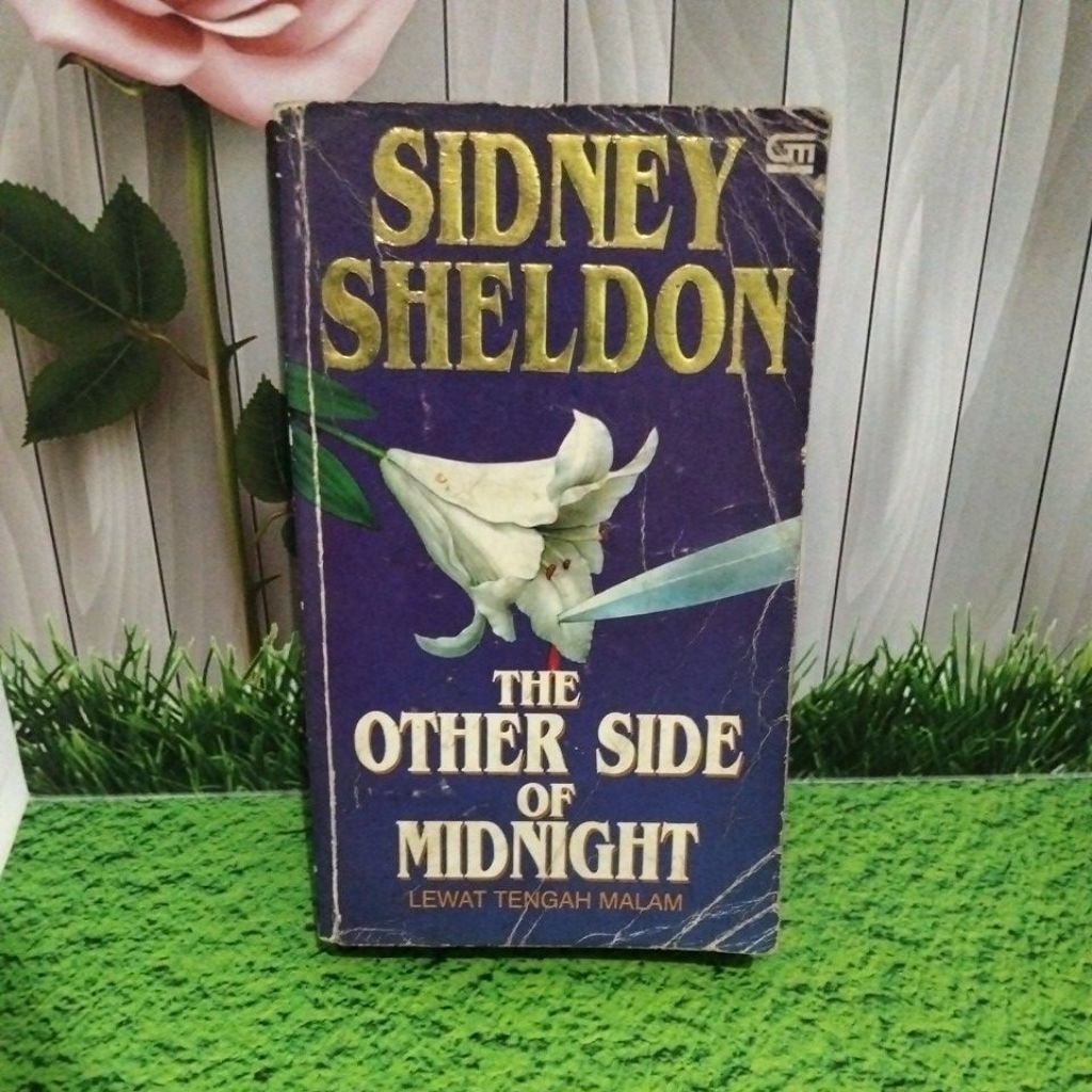 Sidney Sheldon the other side of midnight