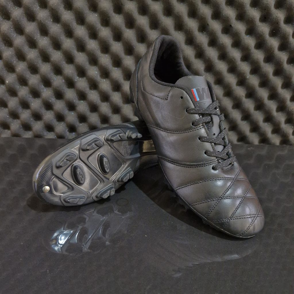 Sepatu bola bahan kulit terbaru // sepatu bola lokal brand way nation
