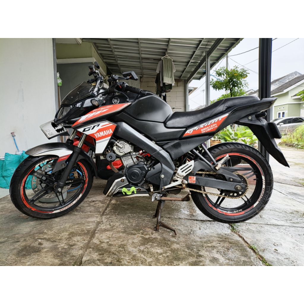 Yamaha Vixion NVL 2013 Hitam Modif