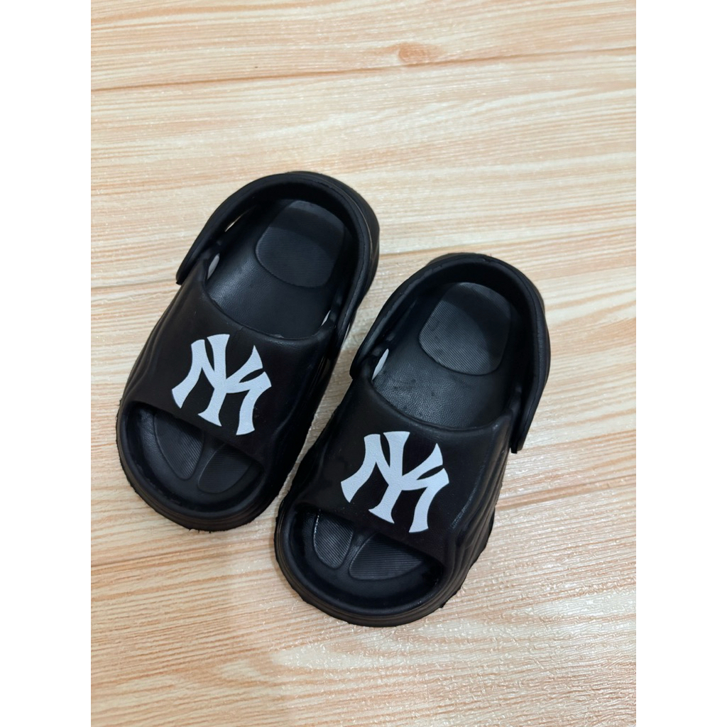 SENDAL SELOP BAYI - SANDAL KARET BAYI preloved