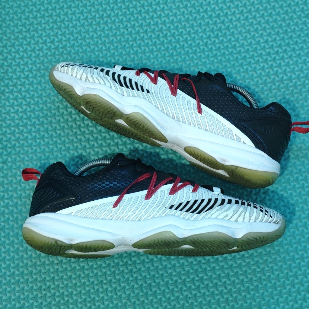 Sepatu Badminton Lining Ranger 3 second original size 43