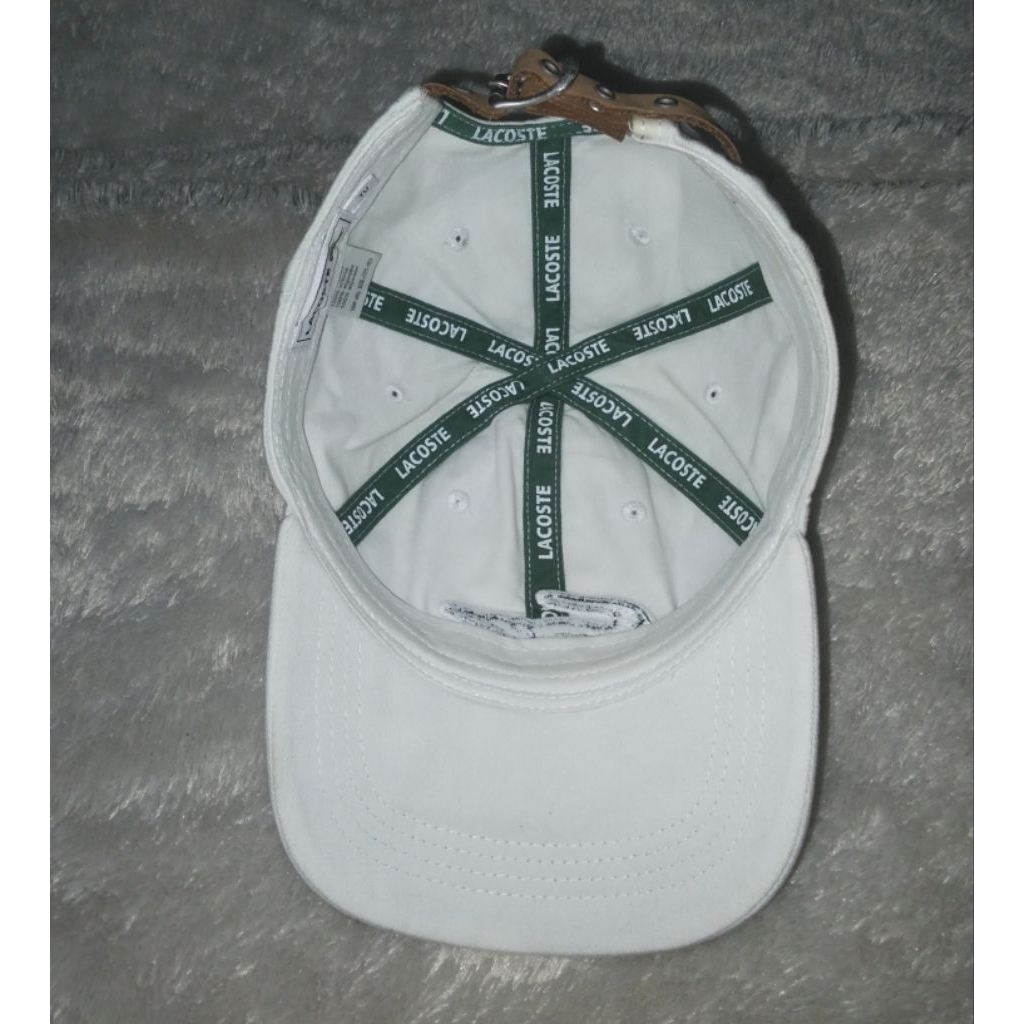 Topi Putih Big Logo Setelan Second