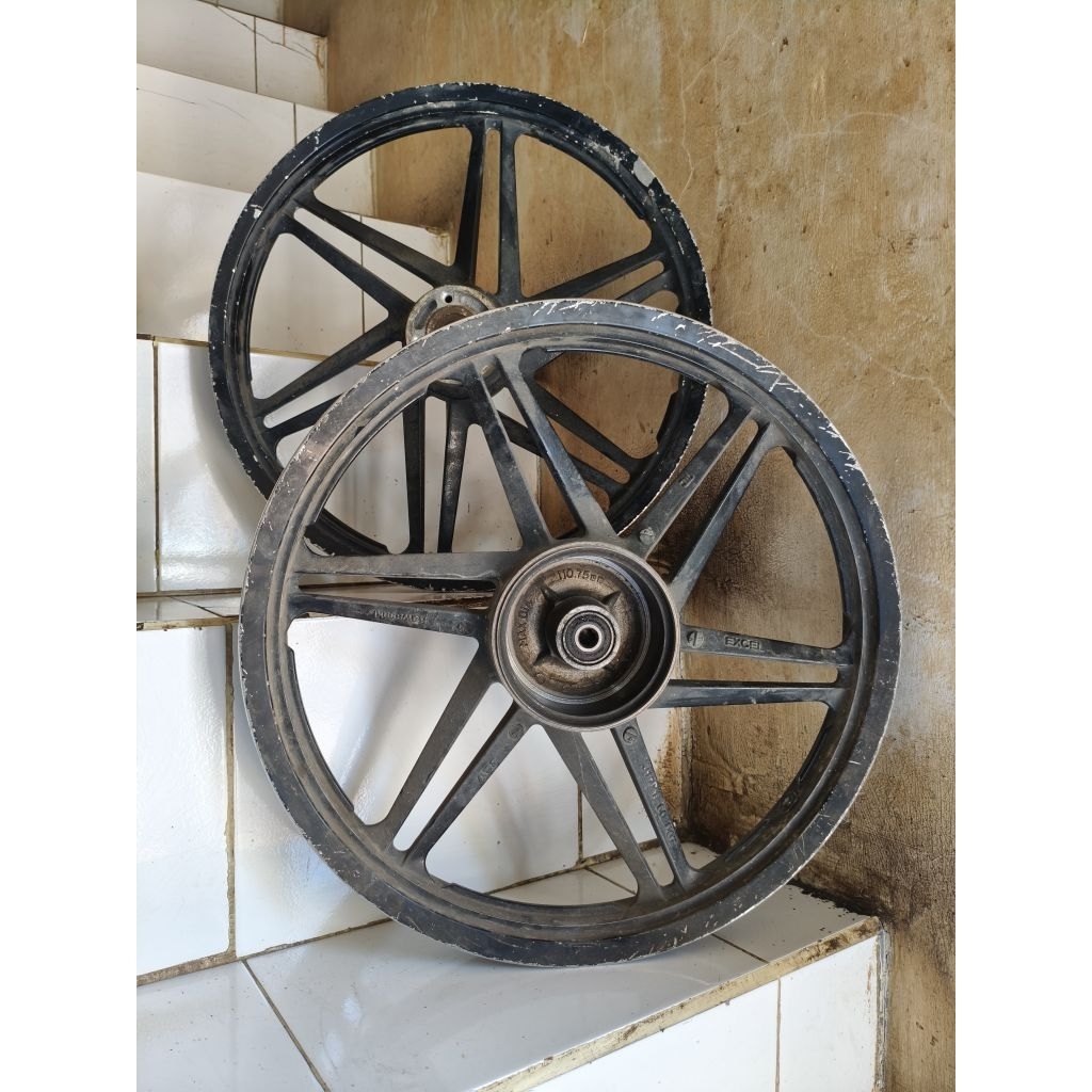 velg depan belakang Kawasaki Edge/zx 130/Blitz R/Blitz Joy/zone 125
