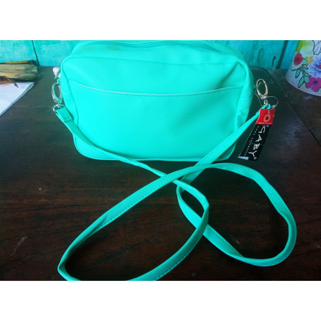 Tas selempang wanita Gaby