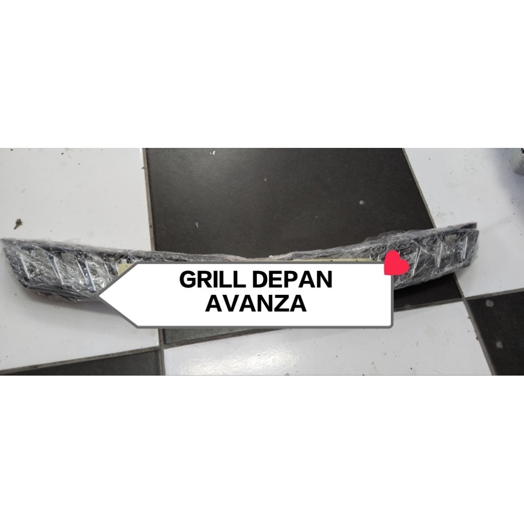 GRILL DEPAN AVANZA LAMA