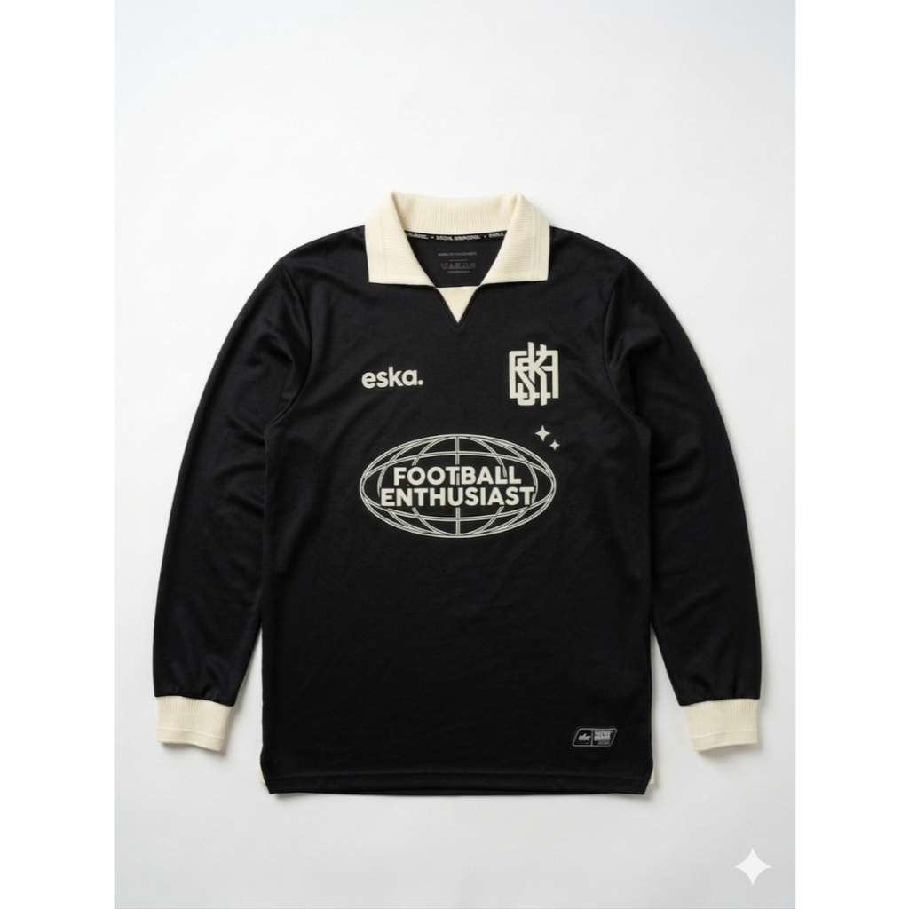 FOOTBALL ENTHUSIAST
