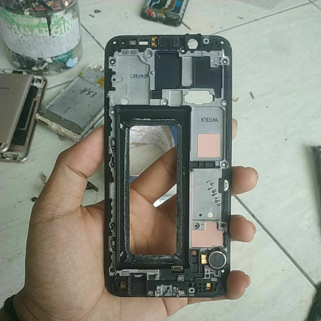 frame bekas samsung j7 plus, dapat sesuai gambar