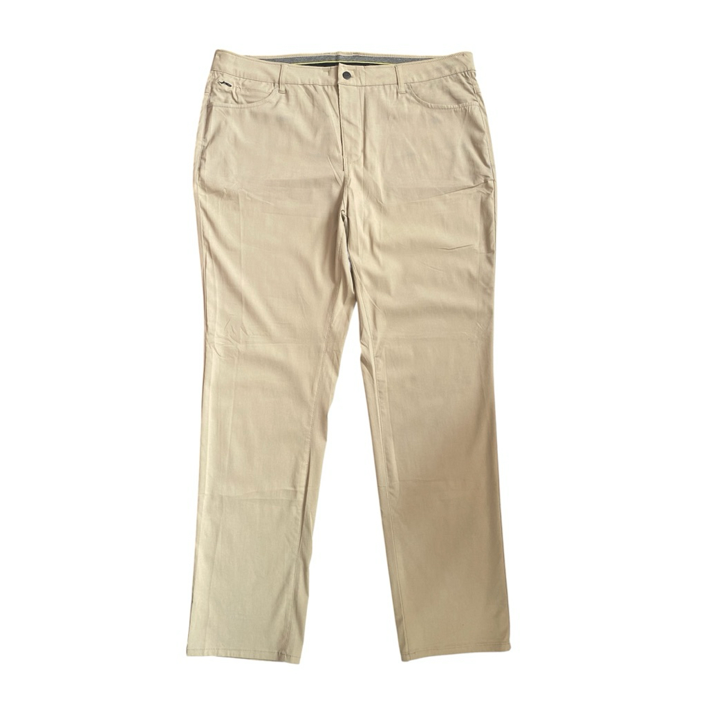 CELANA DKNY