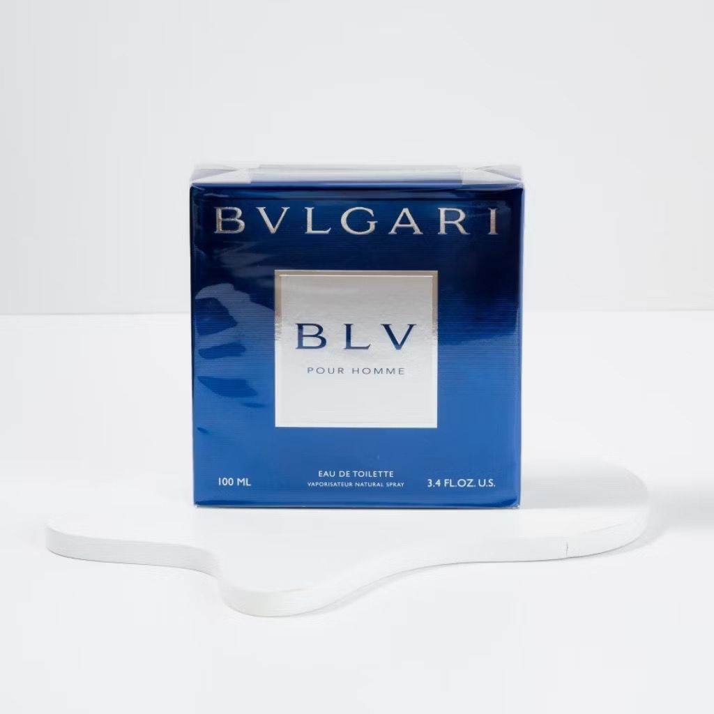 ￼Bvlgari Man Rain Essence Travel Set