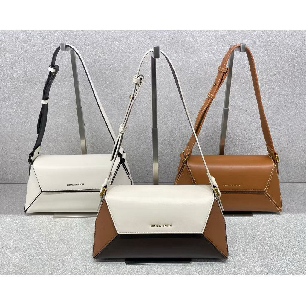Tas wanita Shoulder Charles&keith original