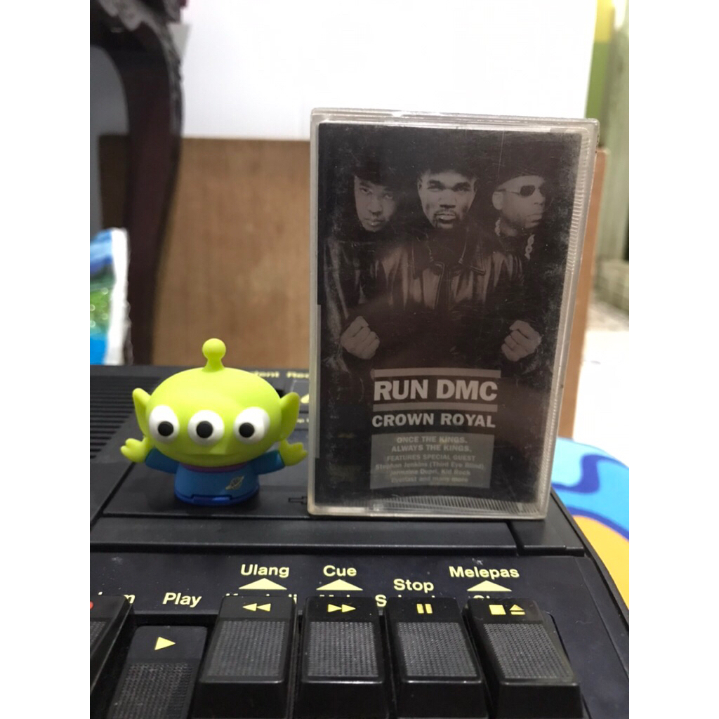 kaset pita RUN DMC - Crown Royal