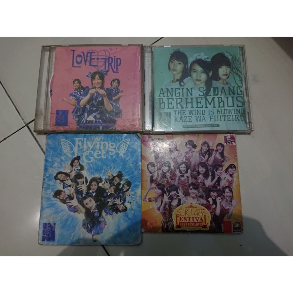 Paket CD album JKT48