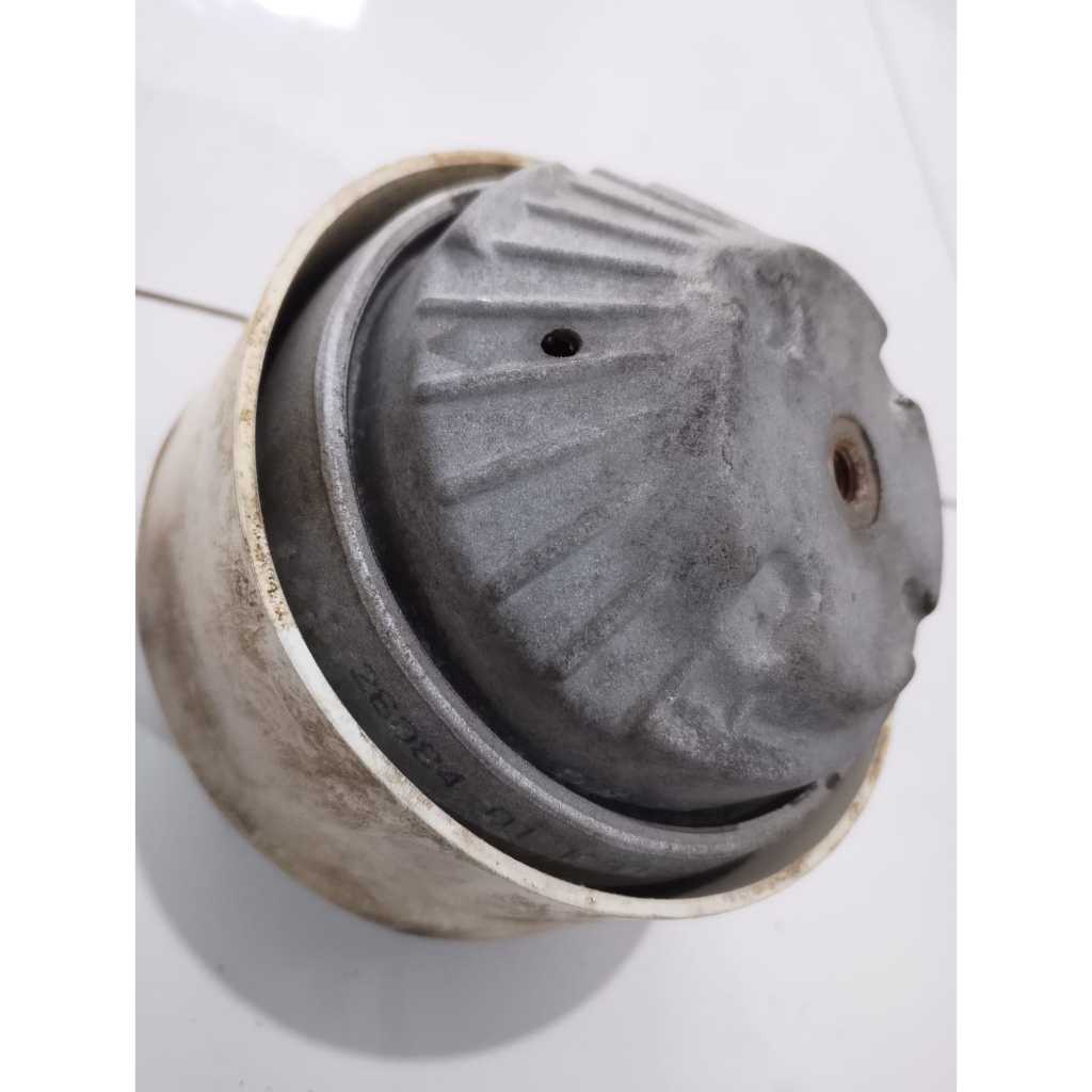 ENGINE MOUNTING MERCY W203 C180