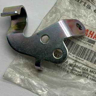 BRACKET SELANG BENSIN NMAX OLD 2DP-F419A-00