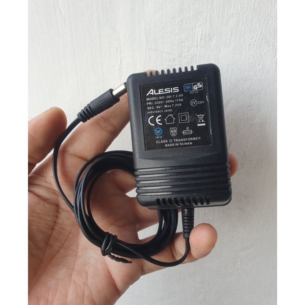 Adaptor Alesis microverb 4 efek vocal