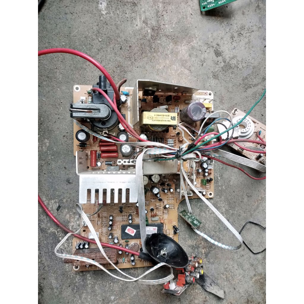 mesin tv cina 21-29" mati bekas foto stok