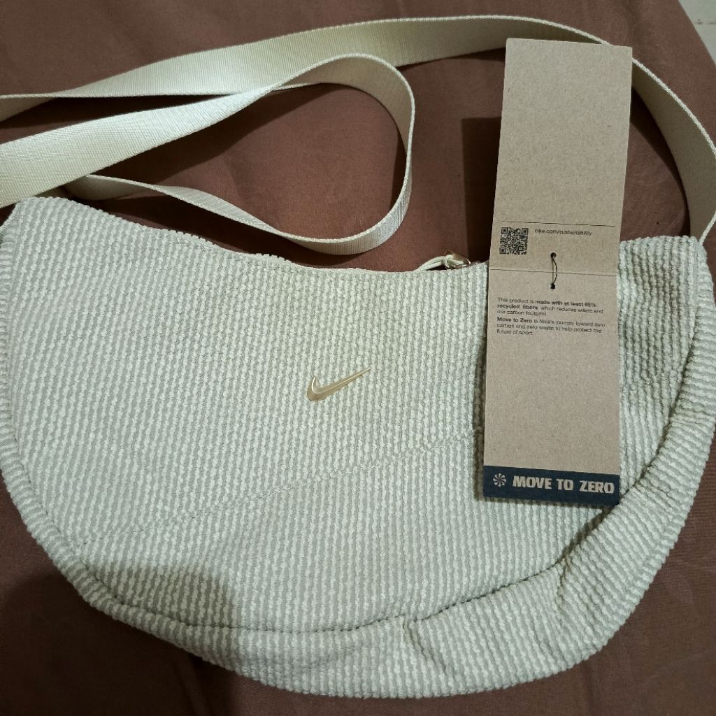 Tas Nike Wanita Selempang