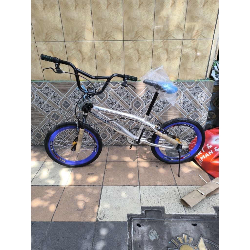 Sepeda Bmx Ban 20 Alumunium Alloy Custom Modif Gear Jangkrik Bos Setir Limited Edition