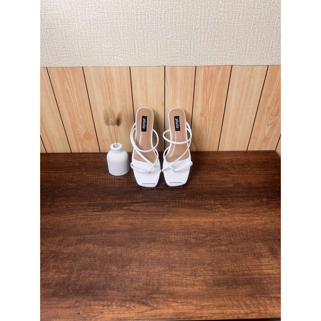 Sandal Pluvia Alas Empuk warna putih