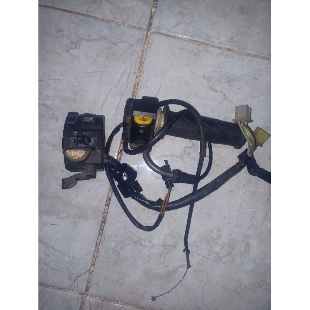 holder set kanan kiri satria Fu original copotan