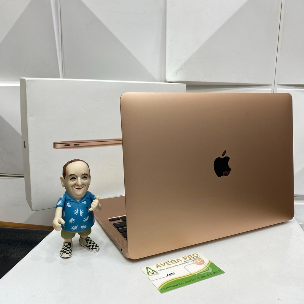 second macbook air m1 2020 8/256gb