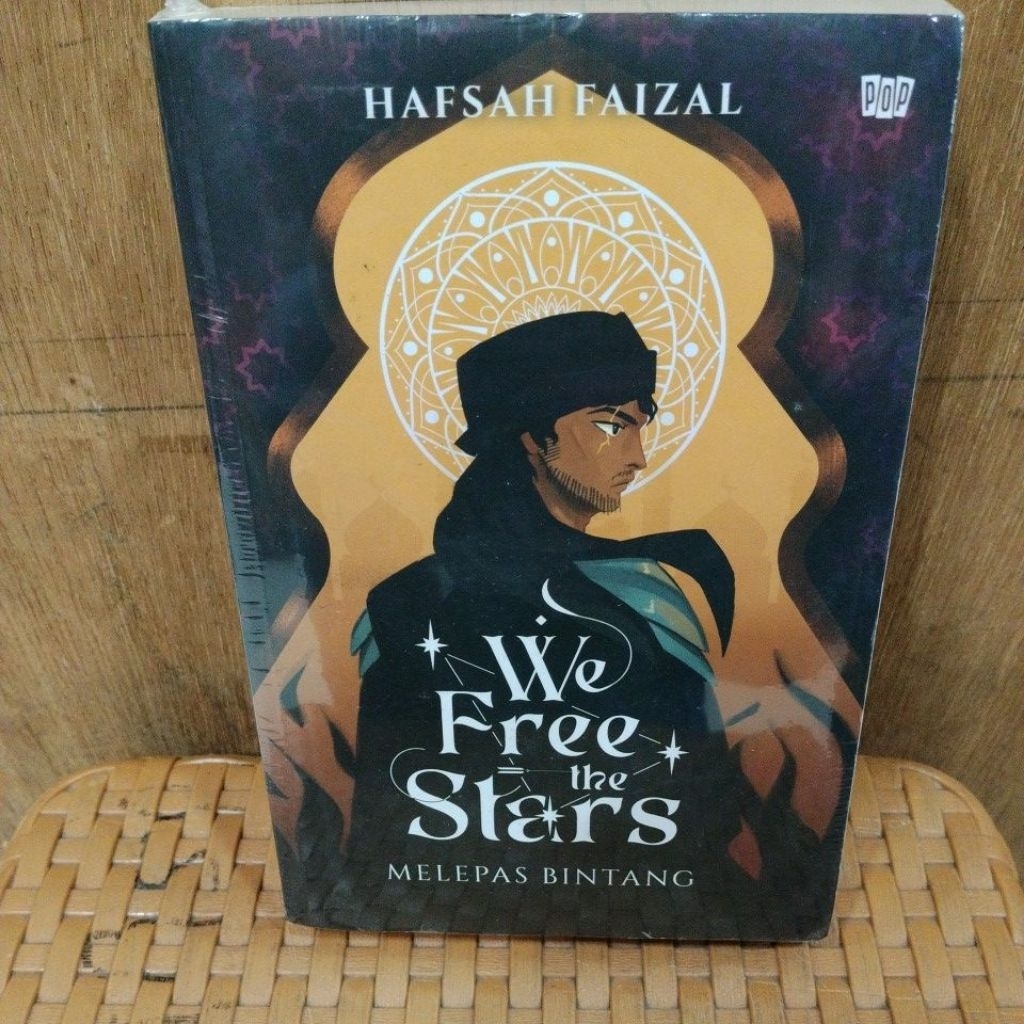 BUKU BARU ORIGINAL SEGEL:We Free the Stars/Melepas Bintang/Hafsah Faizal