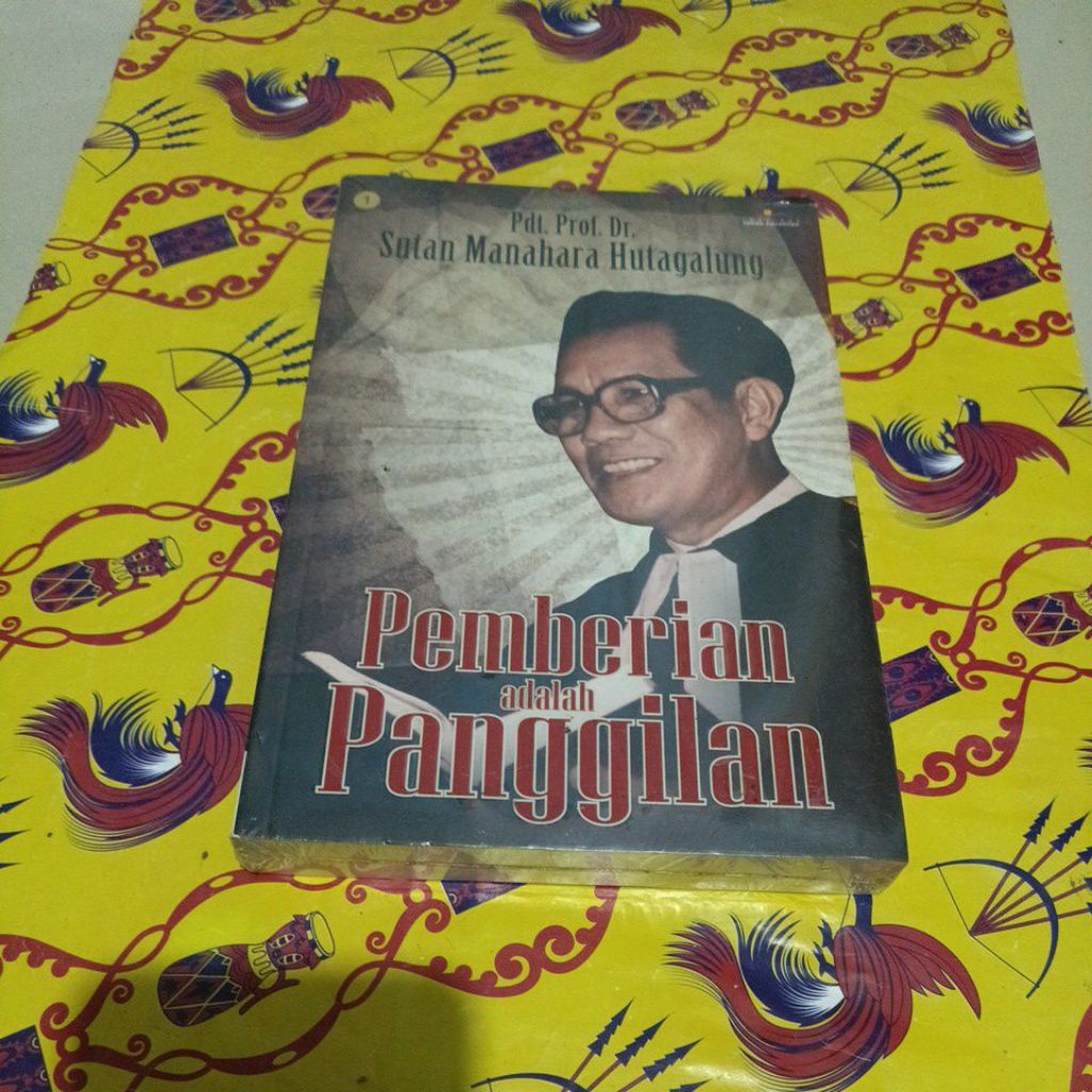 Buku Pdt Prof Dr Sutan Manahara Hutagalung - Pemberian adalah Panggilan