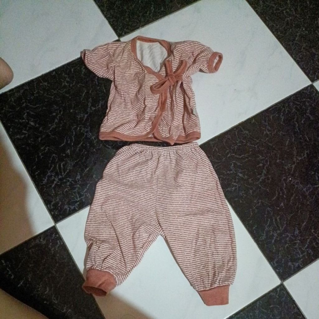 preloved setelan baju bayi merk Nary