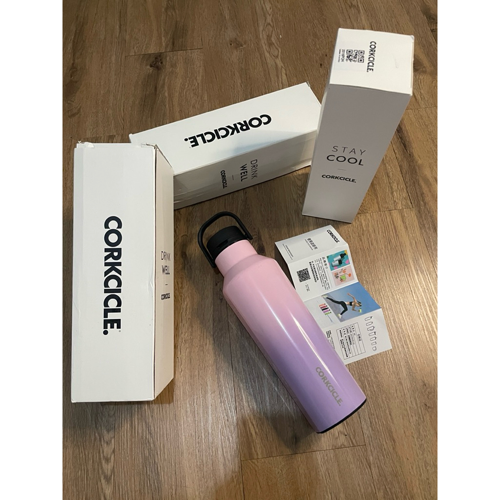 Tumbler Stainless Steel CORKCICLE Sport Canteen 20oz - Tahan Dingin 25 Jam, Anti Slip