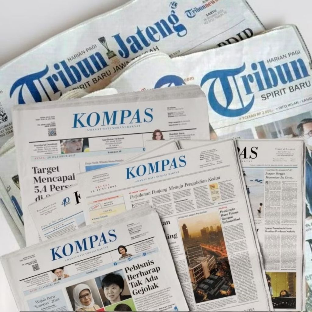 Koran Kompas - Koran Tribun Jateng - Jawa Pos - Koran Bahasa Indonesia (Random)