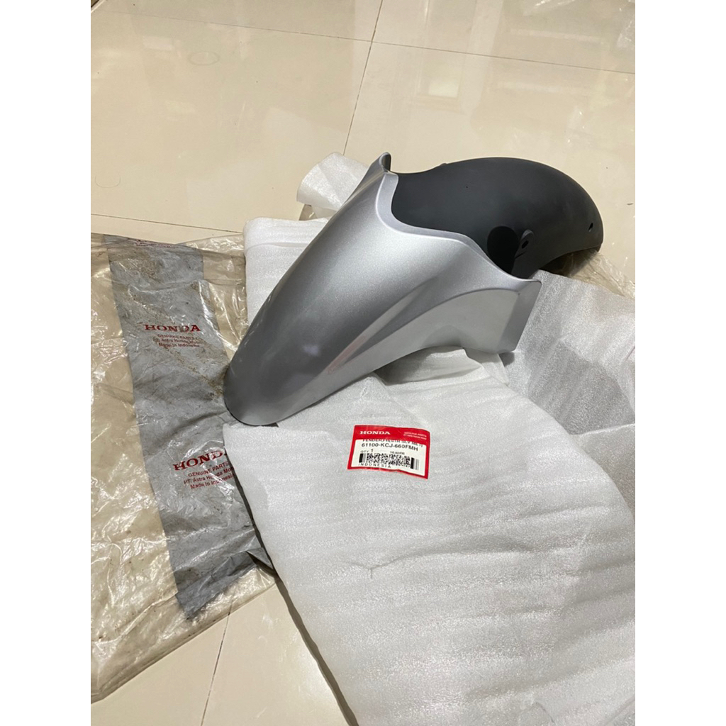 SPAKBOR SLEBOR DEPAN HONDA TIGER REVO TIREV SILVER METALIK ORIGINAL AHM 61100-KCJ-660FMH