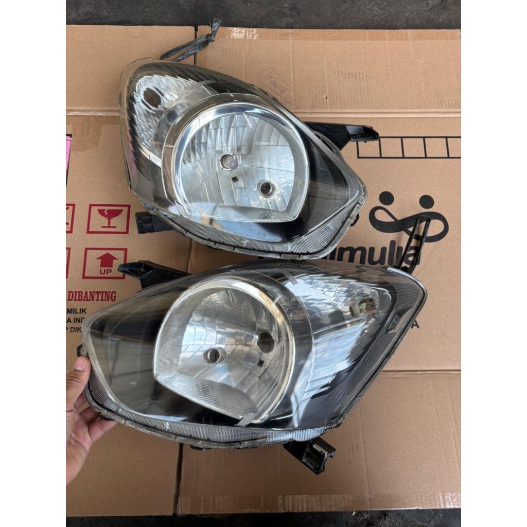 Headlamp lampu depan agya ayla 2013 2014 2015 2016 copotan original