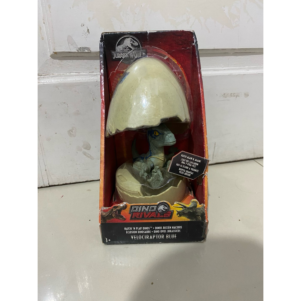 Jurassic World Dino Rivals Hatch 'n Play Dinos Velociraptor Blue