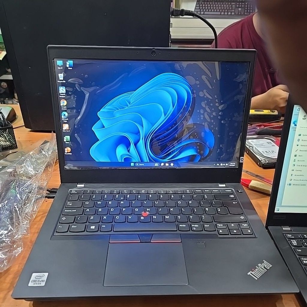 Laptop core i5 gen 10 ram 8gb ssd nvme 256gb14inc all oke