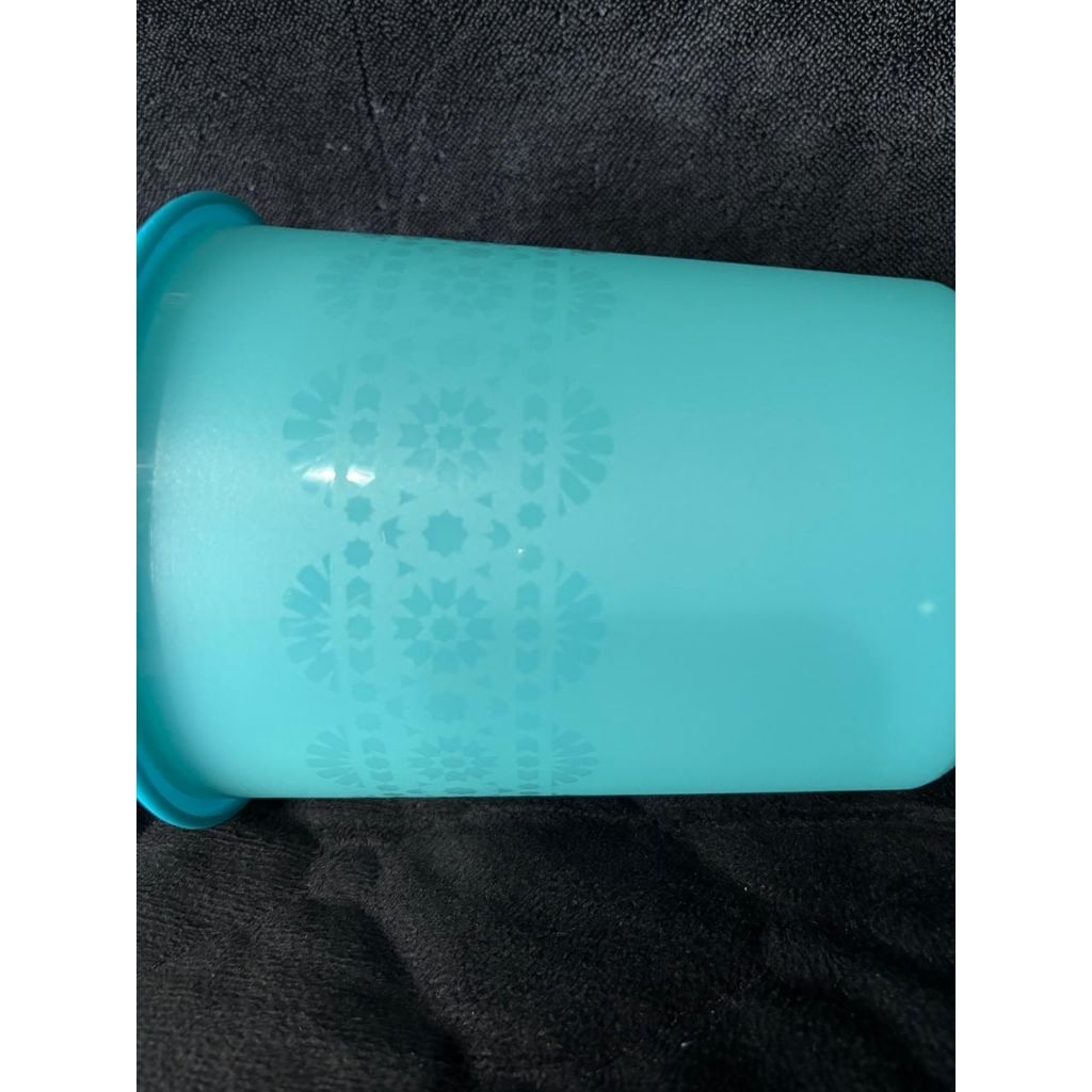 Blue mosaic canister 1.9liter tupperware
